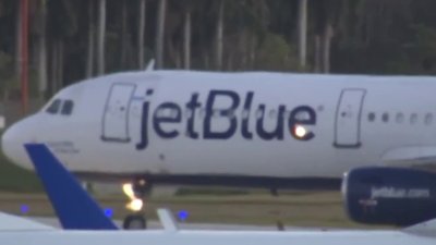 2 men found dead inside landing gear of JetBlue plane at FLL