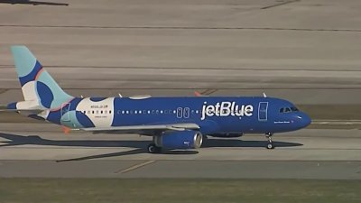 Aviation expert weighs in after bodies found in JetBlue plane's landing gear