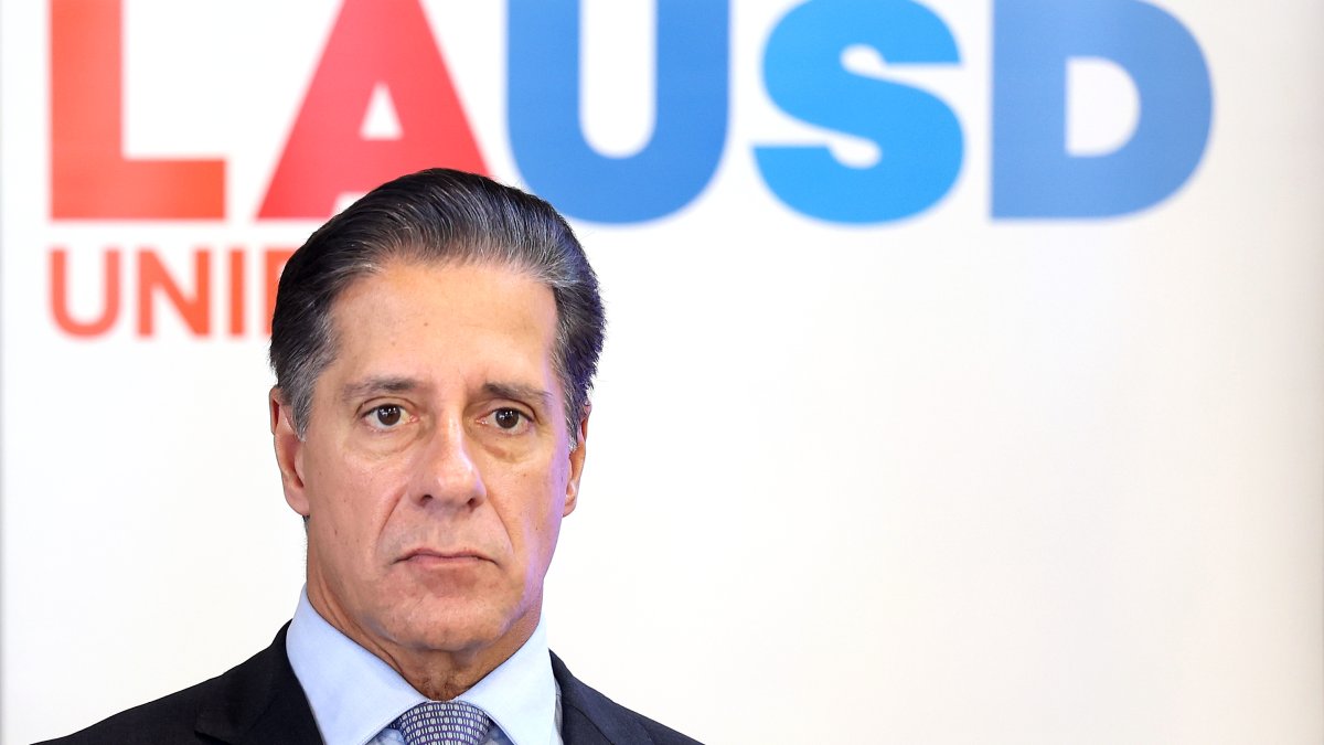 FBI Investigates LA Schools Superintendent Alberto Carvalho: Search Warrants Executed