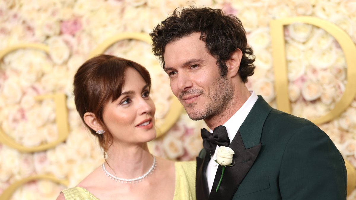 Adam Brody reveals bathroom secret that helps Leighton Meester romance Adam Brody reveals bathroom secret that helps Leighton Meester romance