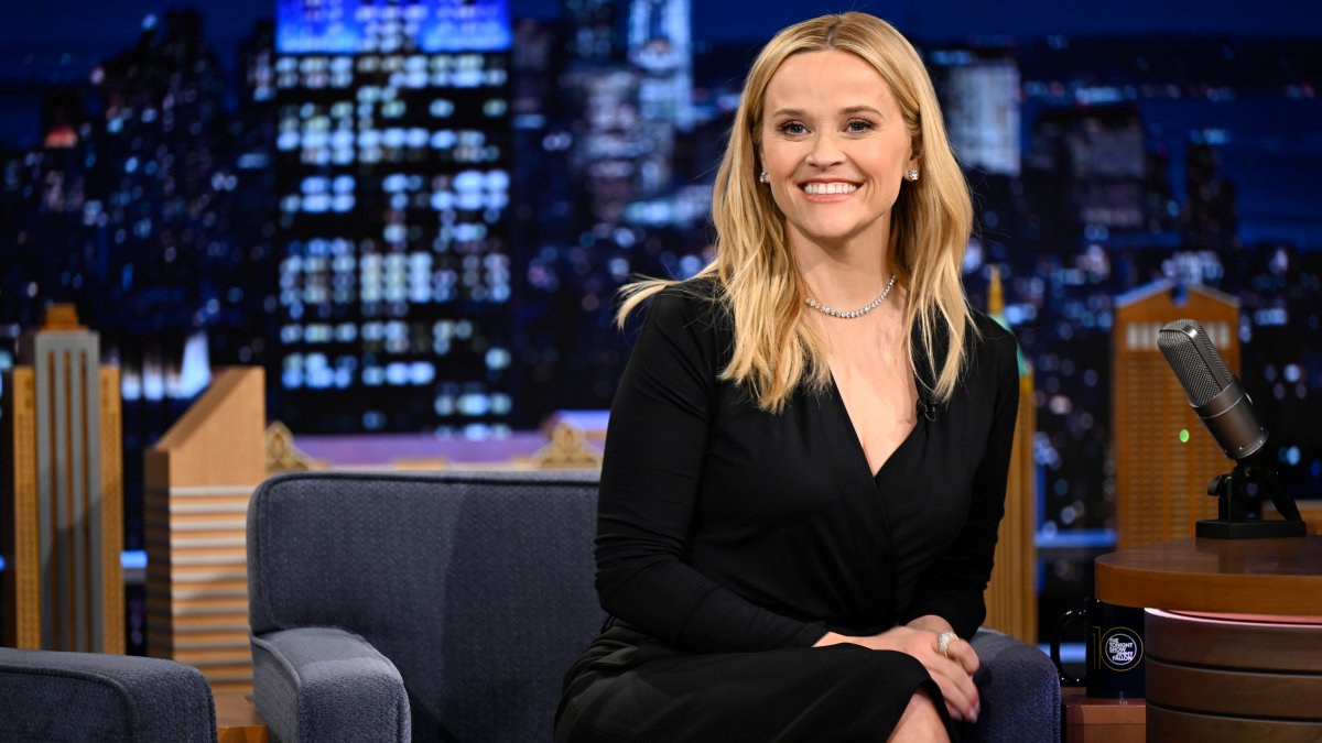 Reese Witherspoon says actress ended friendship over this faux pas Reese Witherspoon says actress ended friendship over this faux pas