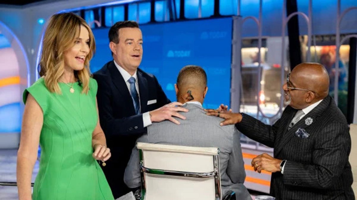 See Craig Melvin get a tattoo of Savannah Guthrie's face after losing NFL bet See Craig Melvin get a tattoo of Savannah Guthrie's face after losing NFL bet