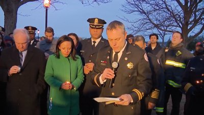 VIDEO: Vigil for DC crash victims held on Potomac waterfront