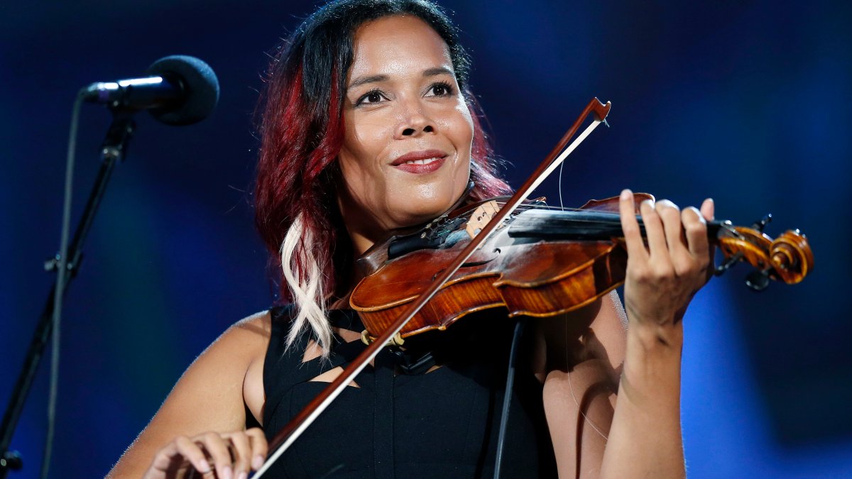 Singer-musician Rhiannon Giddens calls off Kennedy Center show, citing Trump takeover