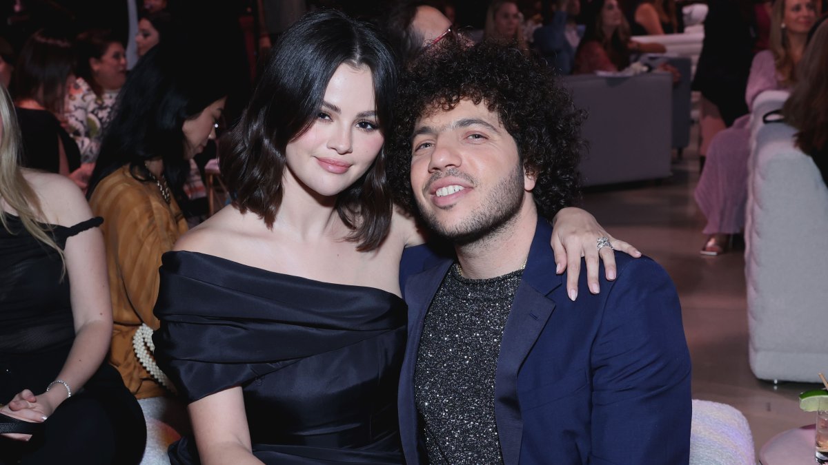 Benny Blanco gifted Selena Gomez a bathtub of nacho cheese for Valentine's Day Benny Blanco gifted Selena Gomez a bathtub of nacho cheese for Valentine's Day