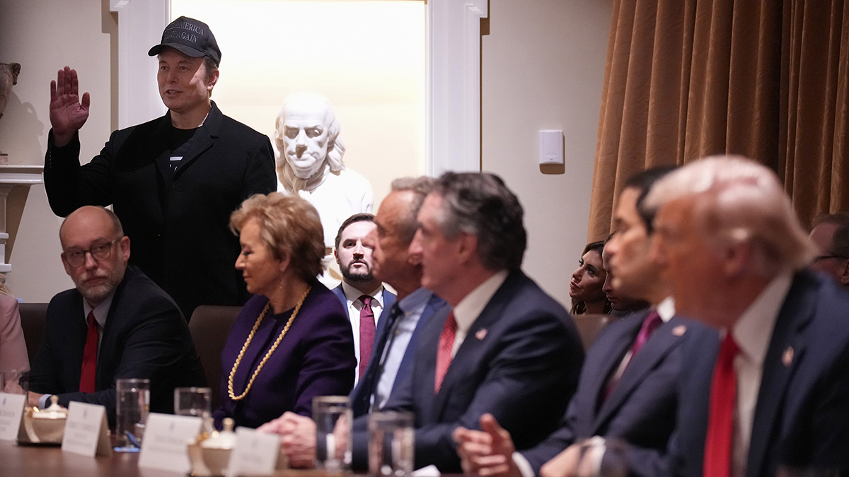 Trump and Elon Musk dominate his first Cabinet meeting – NBC 6 South