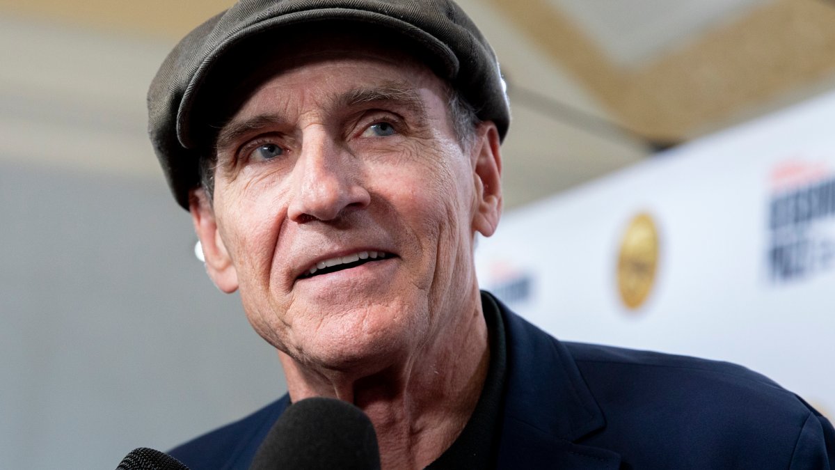 James Taylor songs will fuel an upcoming stage musical, ‘Fire & Rain'