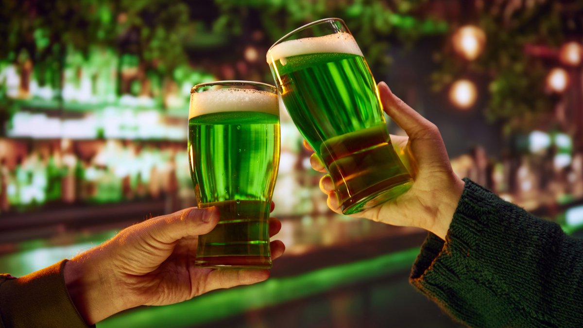 The best St. Patrick's Day food & drink deals to save more green