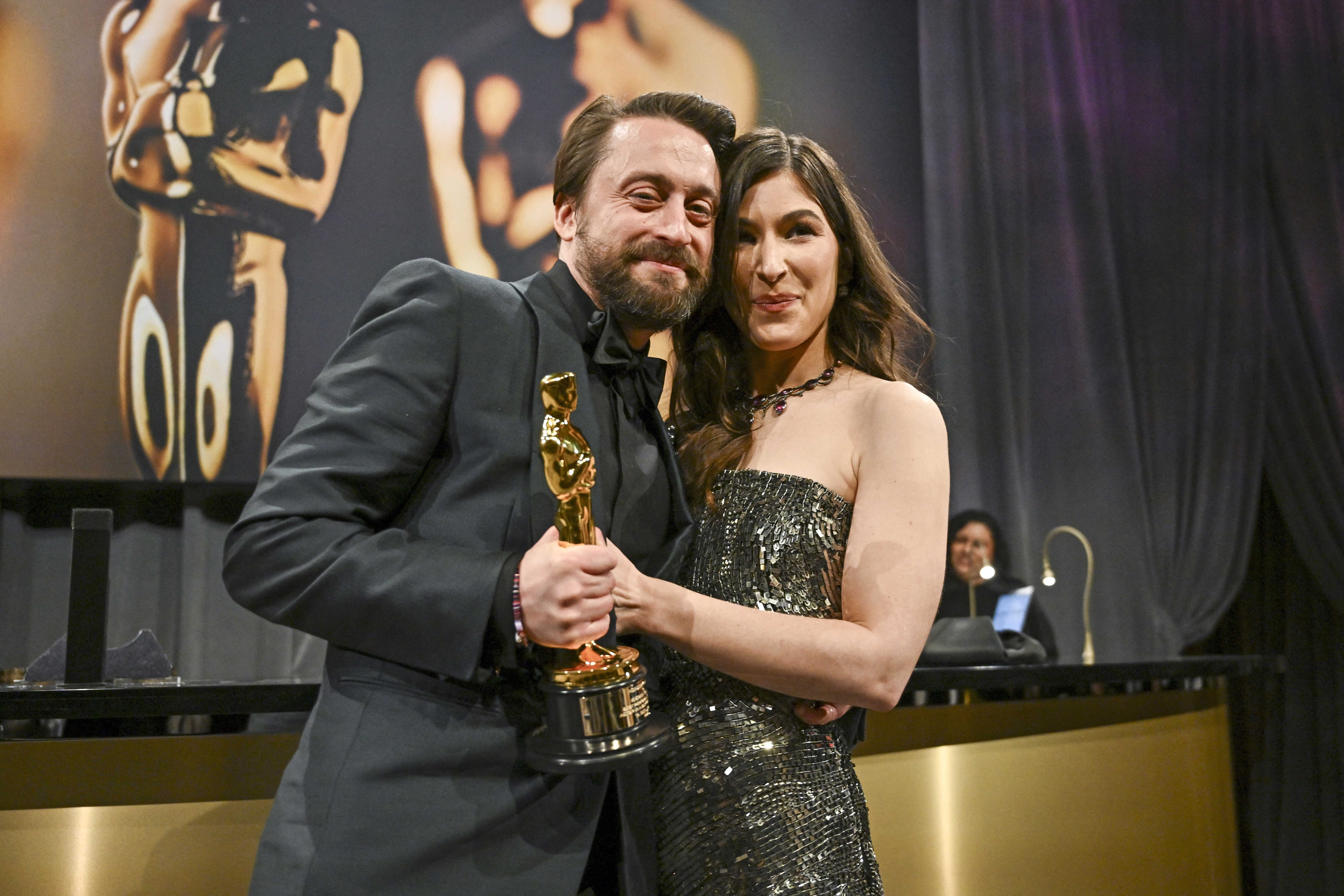 Kieran Culkin says his wife promised him 4 kids if he won an Oscar — and he just did