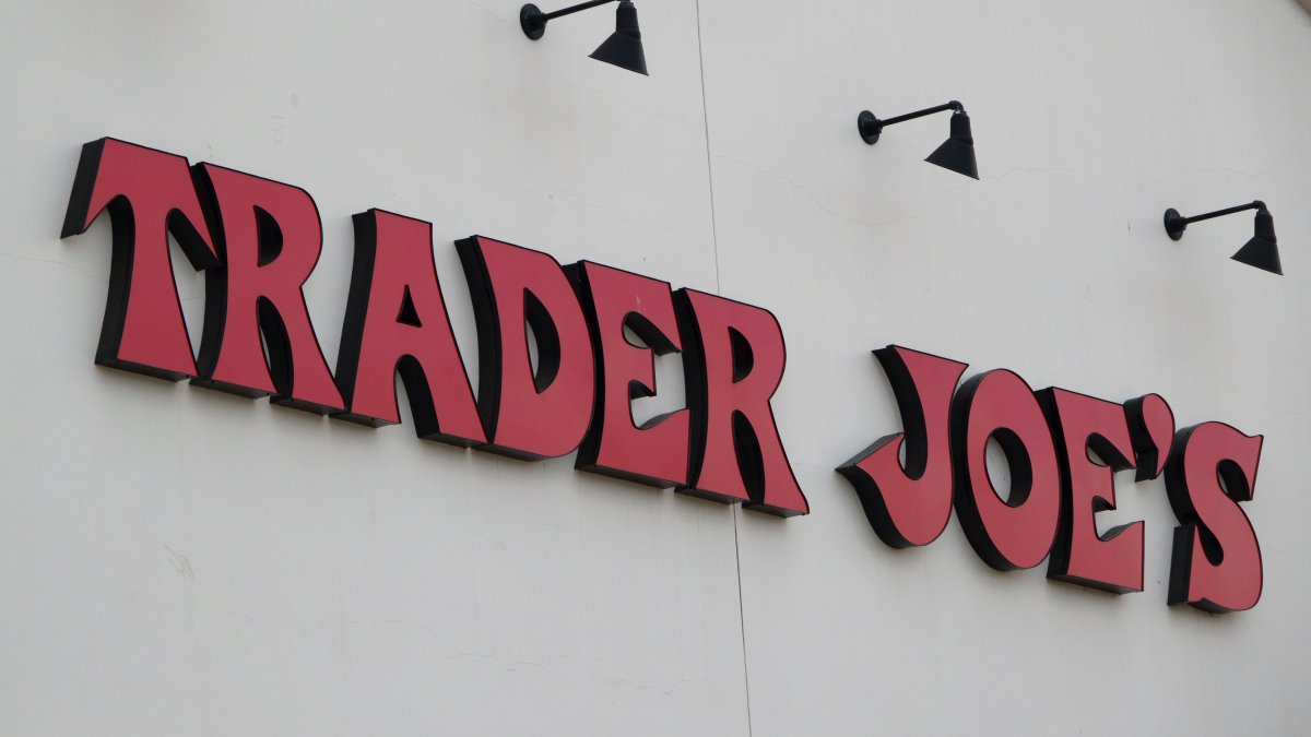 Trader Joe's to restock mini canvas totes soon — with new colors