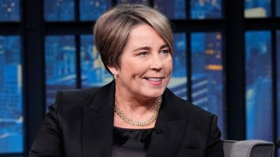 Massachusetts Gov. Maura Healey talks Trump's stance on DEI and what Democrats need to do