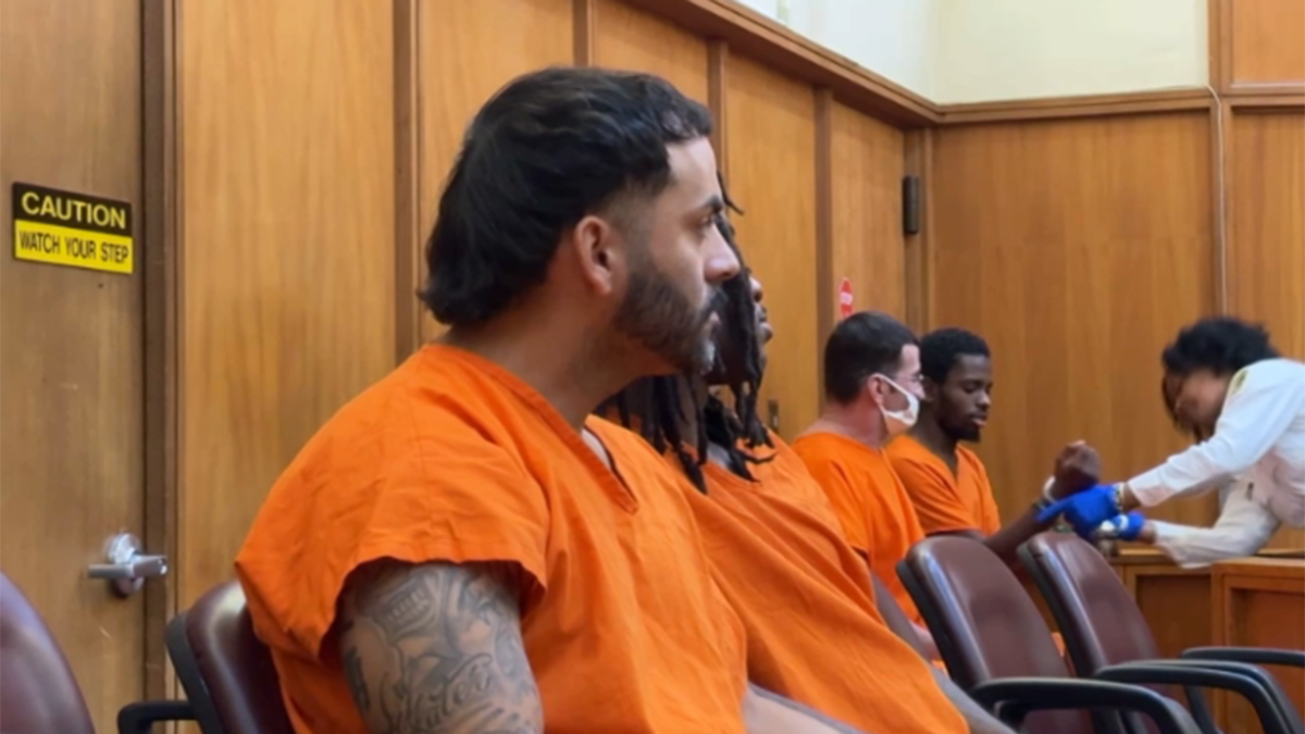 Ex-Miramar police officer who pleaded guilty to abusing child back in jail