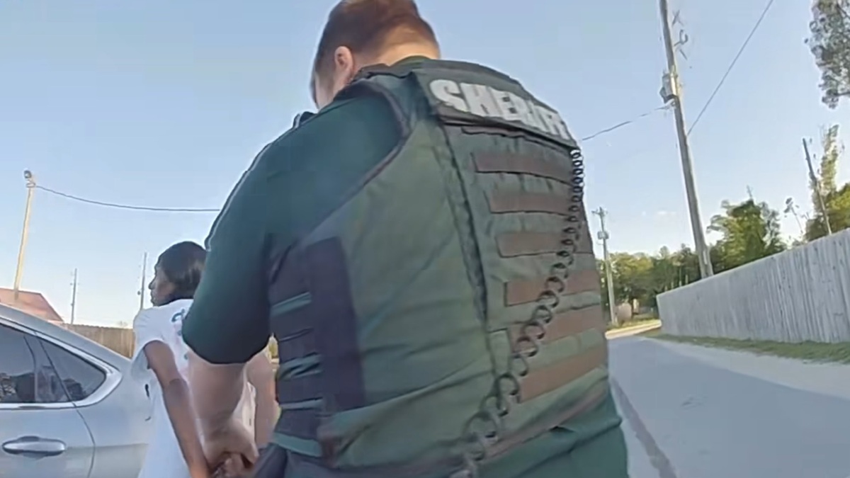 Florida woman poses as ICE agent to kidnap ex-boyfriend's wife, police say