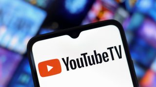 [CNBC] YouTube turns 20 and is on track to be the biggest media company by revenue