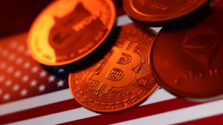 [CNBC] Bitcoin drops Sunday evening as cryptocurrencies join global market rout