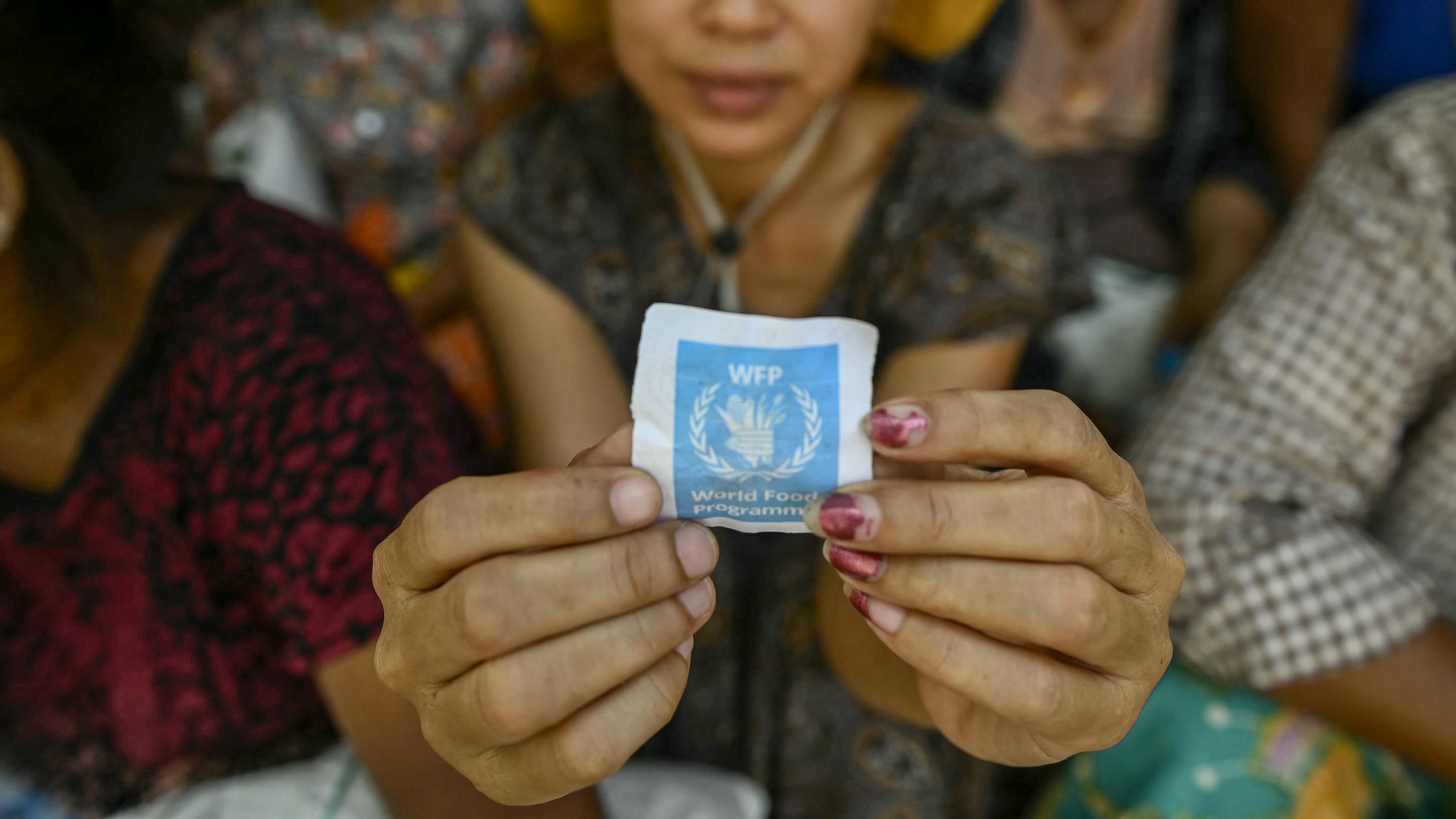 wfp ベスト 非売品 the world food program 超希少 US ends food aid, World Food Program calls it a 'death sentence