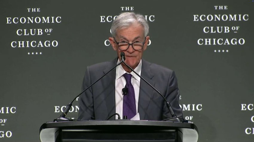 Jerome Powell at a podium
