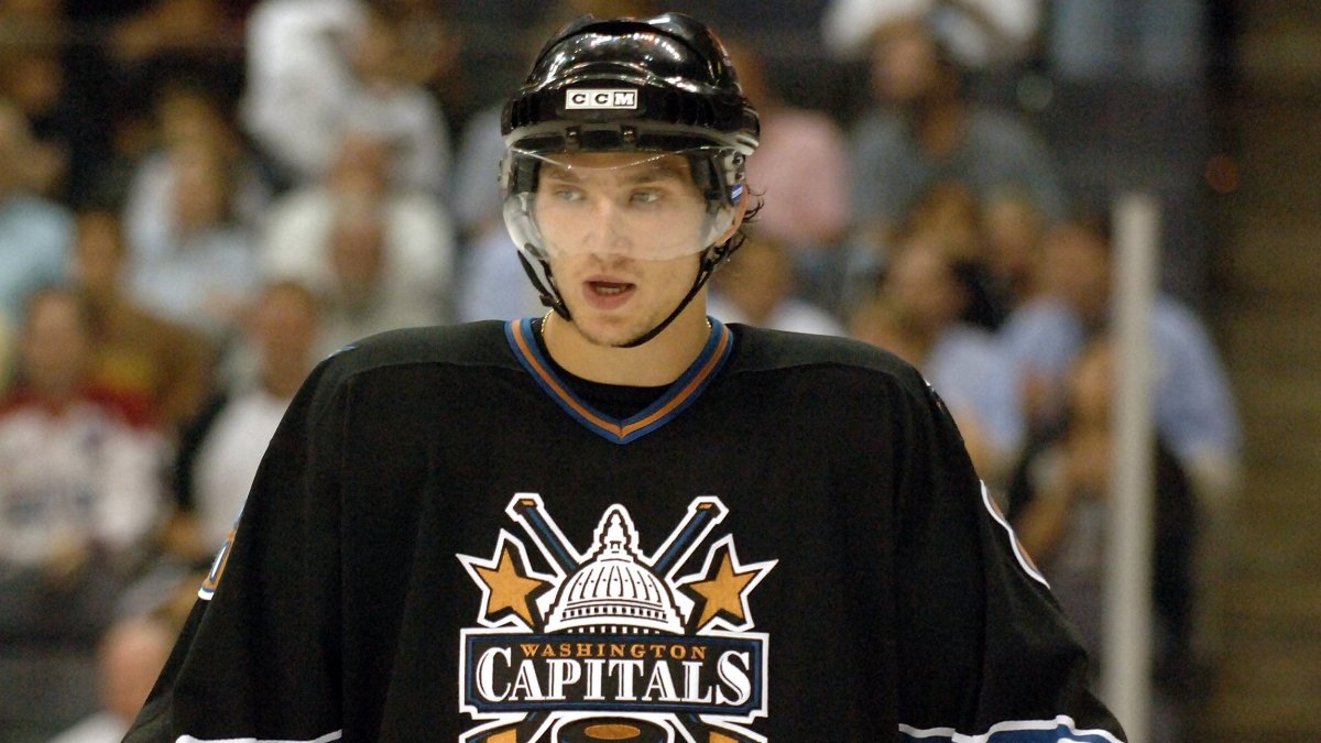 Top song, show, movie when Alex Ovechkin scored his first NHL goal