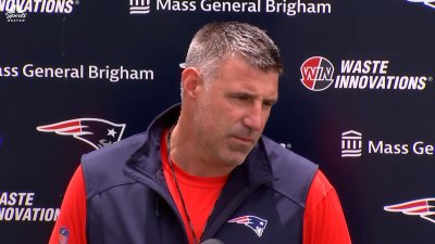 Mike Vrabel addresses social media video of Stefon Diggs on yacht in Miami
