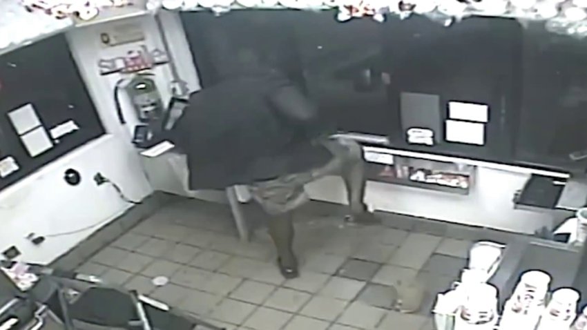 Man accused of robbery with shotgun at North Miami Checkers