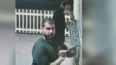 2 suspects captured stealing mail from apartment complex in Sunrise