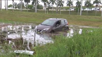 South Florida hit with heavy rain, flooding