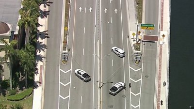 WB lanes of SR 826 closed after crash between vehicle and electric scooter in Sunny Isles