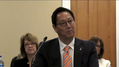 Santa Ono selected as next University of Florida president