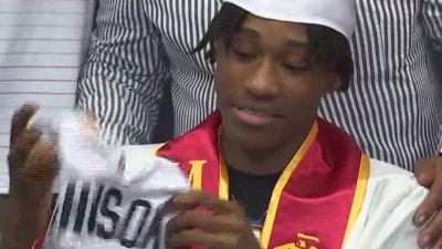 Heat players surprise shooting survivor at his graduation