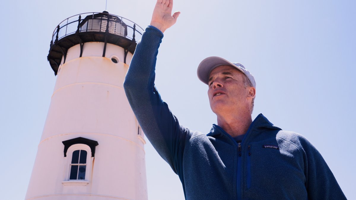 Endurance swimmer to swim around Martha's Vineyard ahead of ‘Jaws' anniversary