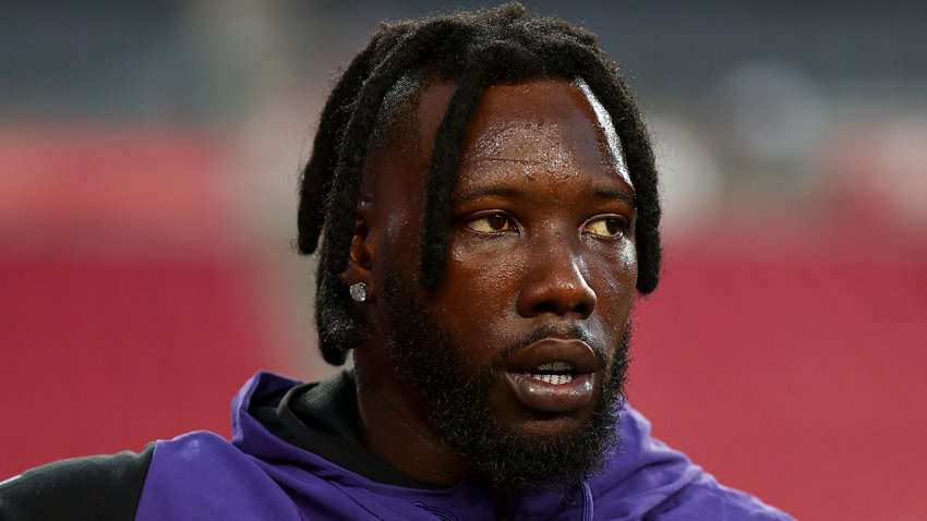 TAMPA, FL – OCTOBER 27: Jason Pierre-Paul #4 of the Baltimore Ravens warms up prior to an NFL football game against the Tampa Bay Buccaneers at Raymond James Stadium on October 27, 2022 in Tampa, Florida. (Photo by Kevin Sabitus/Getty Images)