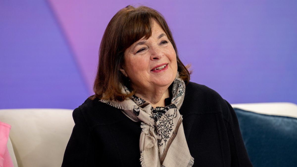 Ina Garten says to never bring these 2 things to a dinner party Ina Garten says to never bring these 2 things to a dinner party