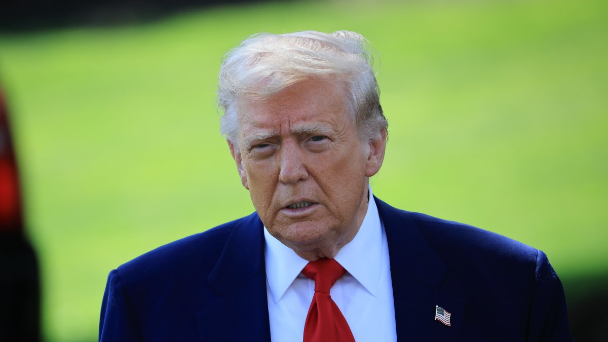 Live updates: Trump puts market struggles on Biden as economy shrinks under his watch
