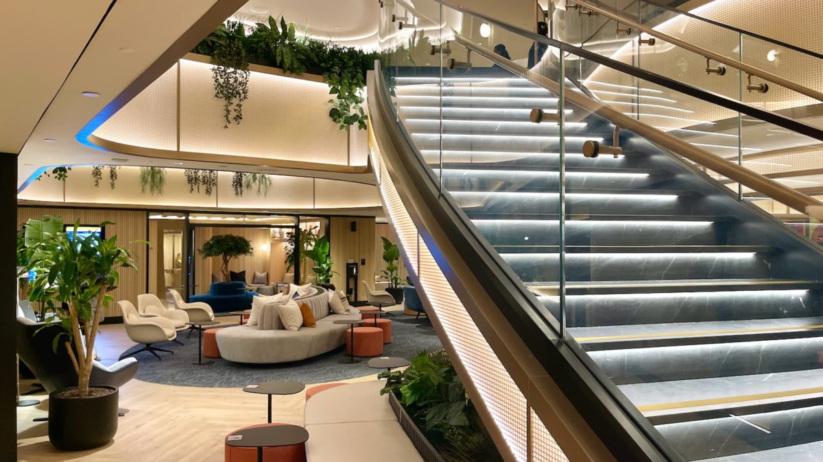 JPMorgan Chase unveils new Sapphire Reserve card perks and $795 annual fee NBC 6 South Florida JPMorgan Chase unveils new Sapphire Reserve card perks and $795 annual fee NBC 6 South Florida