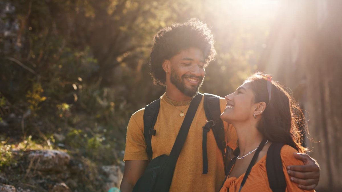 People in the happiest relationships never do these 4 things, therapist says People in the happiest relationships never do these 4 things, therapist says