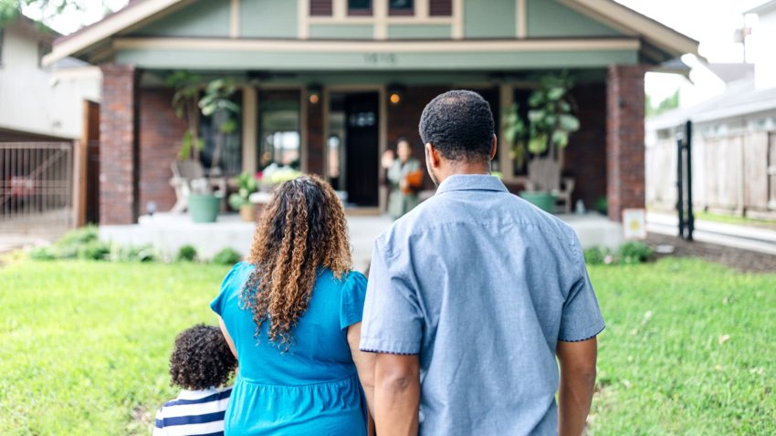 [CNBC] 45% of American homeowners have regrets about buying their current home—here’s their No. 1 complaint