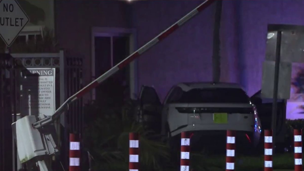 2 hurt after shooting, crash into home in Miami Gardens: Police – NBC 6 South Florida