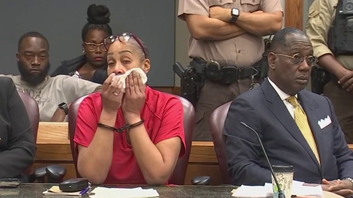 Ex-corrections officer convicted in boyfriend’s killing granted new ...