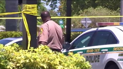 1 man dead, another hospitalized after stabbing in SW Miami-Dade