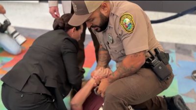 Chaos erupts at Miami-Dade commission meeting over ICE agreement