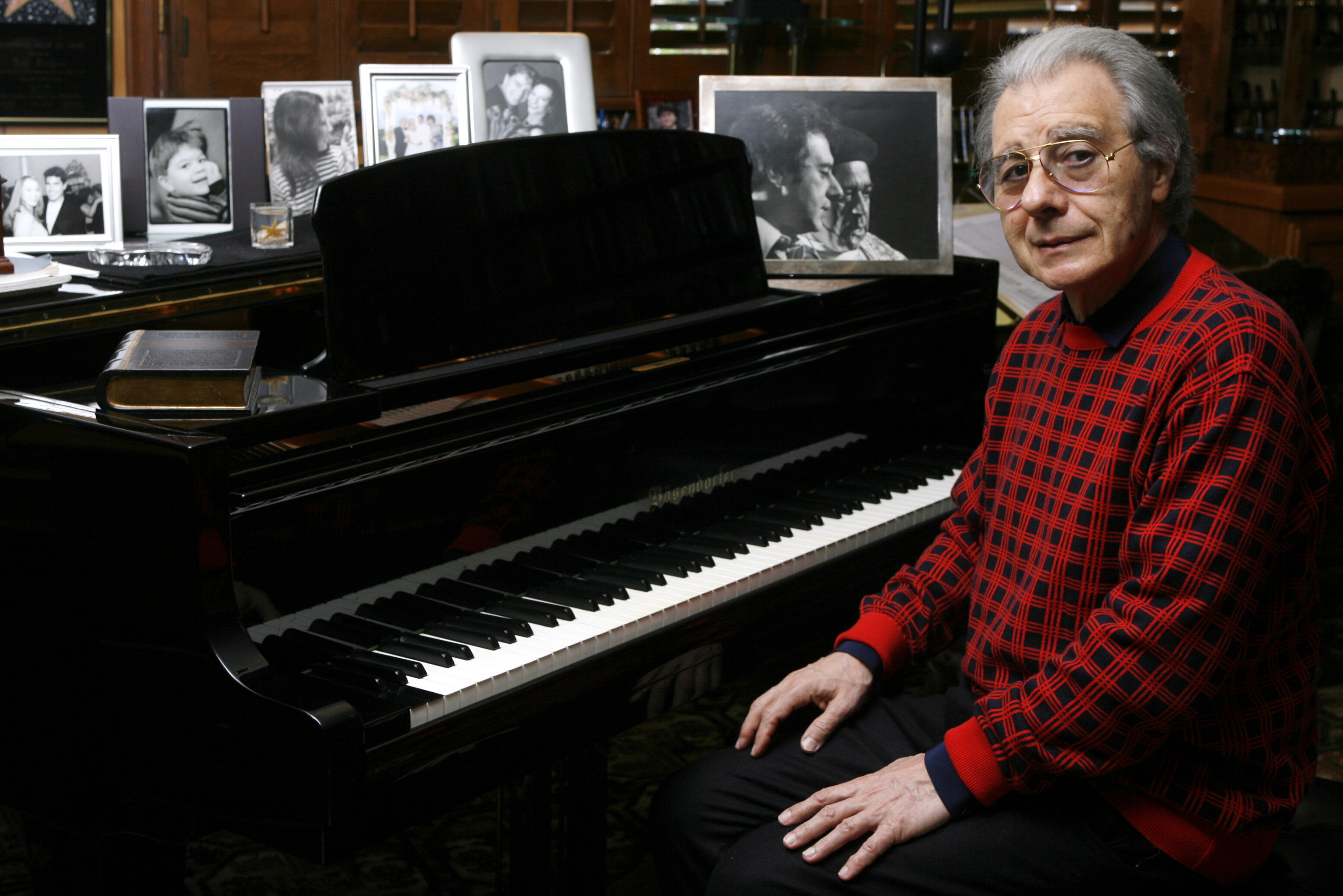 Lalo Schifrin, composer of the 'Mission: Impossible' theme, dies at 93