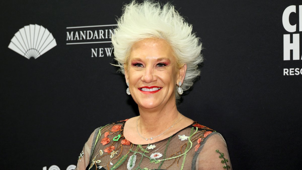 Anne Burrell may have suffered a cardiac arrest, per FDNY report