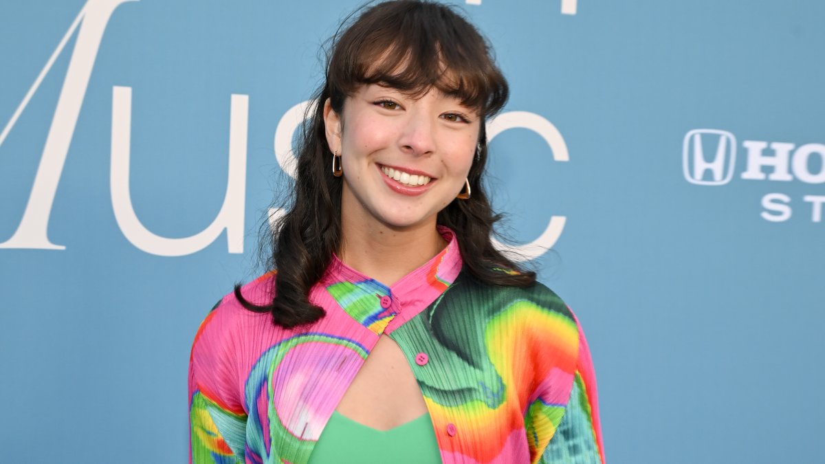 'Modern Family’s' Aubrey Anderson-Emmons reveals she is bisexual in creative pride month post