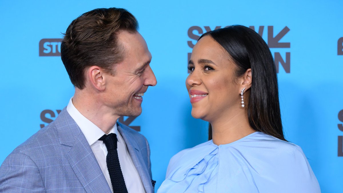 Tom Hiddleston and Zawe Ashton are expecting their 2nd child! See her baby bump debut Tom Hiddleston and Zawe Ashton are expecting their 2nd child! See her baby bump debut