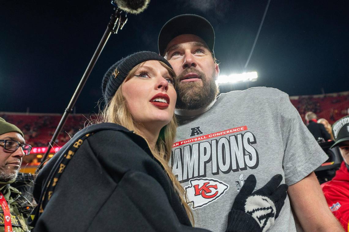 Taylor Swift surprises attendees with performance at Travis Kelce's TEU event