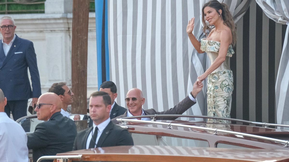 Lauren Sánchez stuns in snatched corset gown ahead of wedding to Jeff Bezos