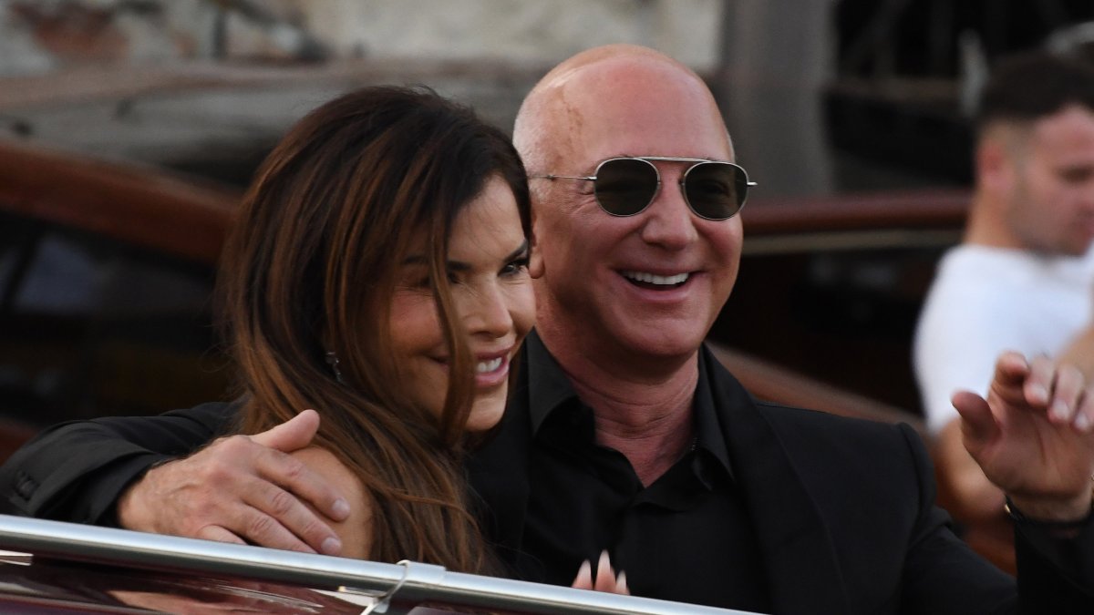 How Lauren Sánchez’s kids played a role in her and Jeff Bezos’ wedding How Lauren Sánchez’s kids played a role in her and Jeff Bezos’ wedding
