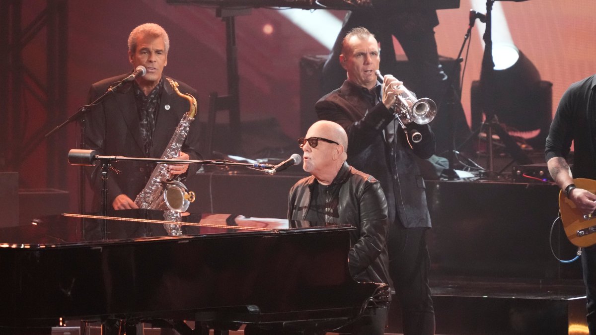 Billy Joel reflects on suicide attempt and how heartbreak affected his mental health Billy Joel reflects on suicide attempt and how heartbreak affected his mental health