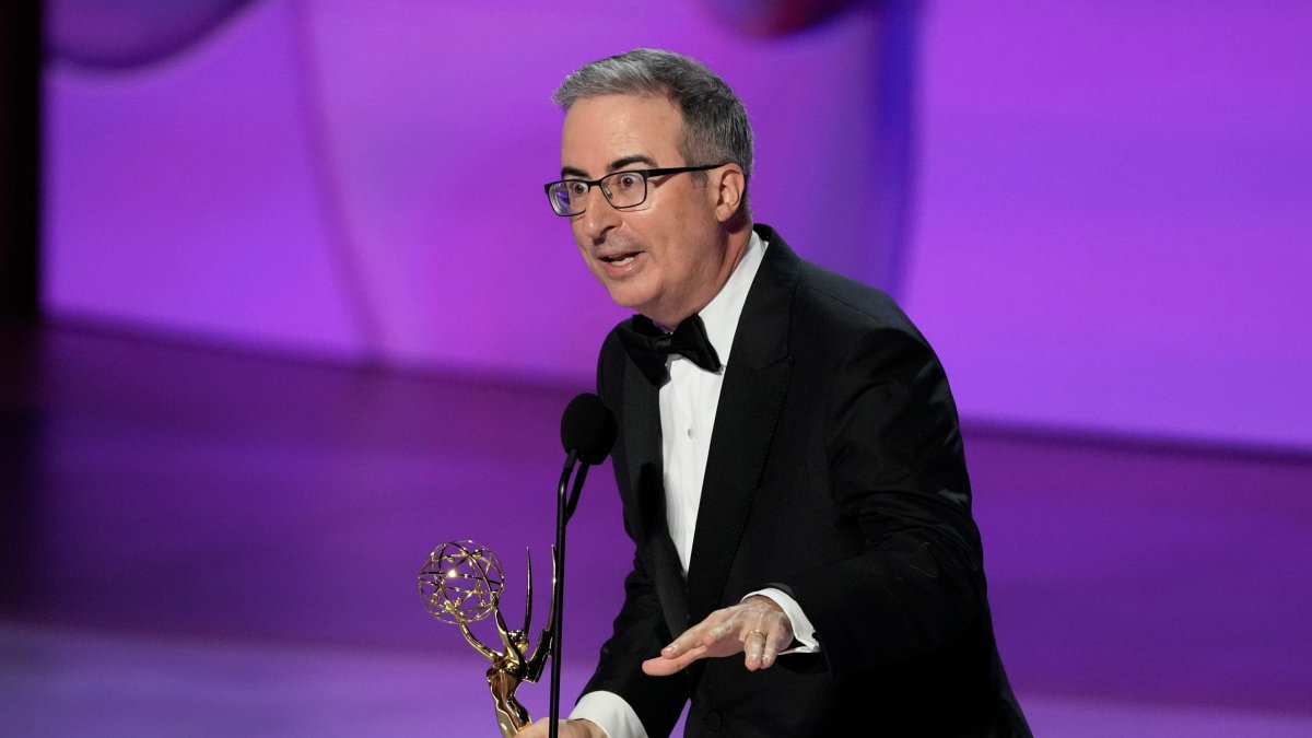 John Oliver will rename this Minor League Baseball team the 'Moon Mammoths' John Oliver will rename this Minor League Baseball team the 'Moon Mammoths'