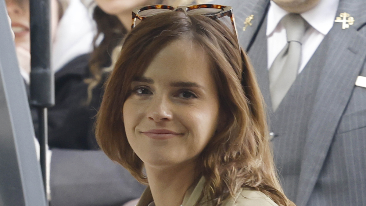 Emma Watson competes on Oxford rowing team